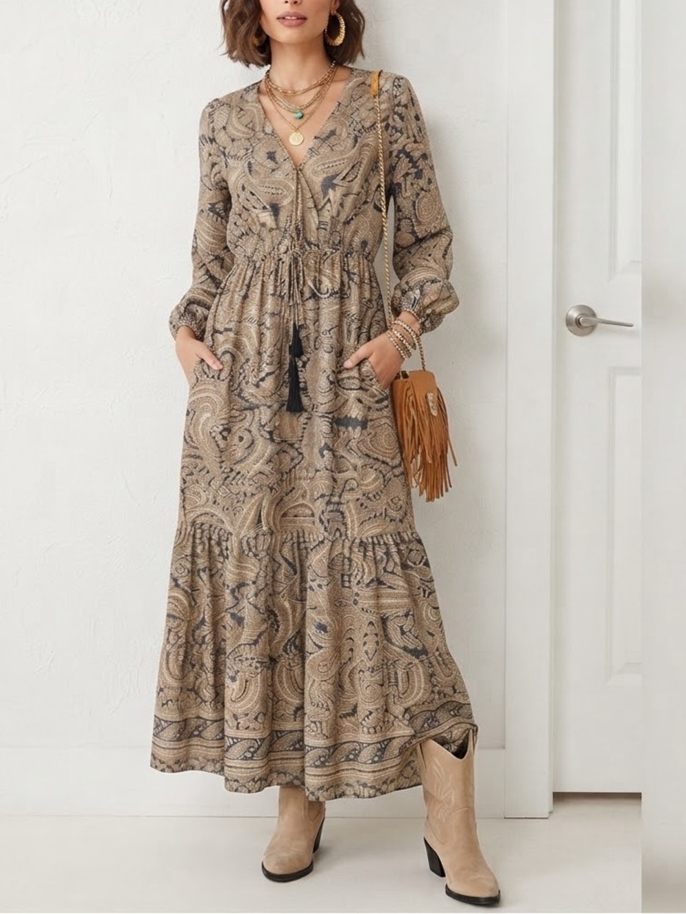 boemo Paisley Floral Maxi Dress Size M V-Neck Smocked Waist Tiered Boho❤️